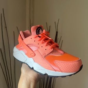 Nike Women’s Air Huarache Run
